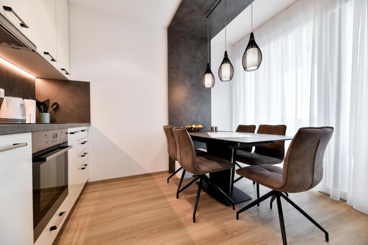 Crowonder Apartments & Rooms Oaza With Heated Swimming Pool And Sauna Turanj Exterior foto
